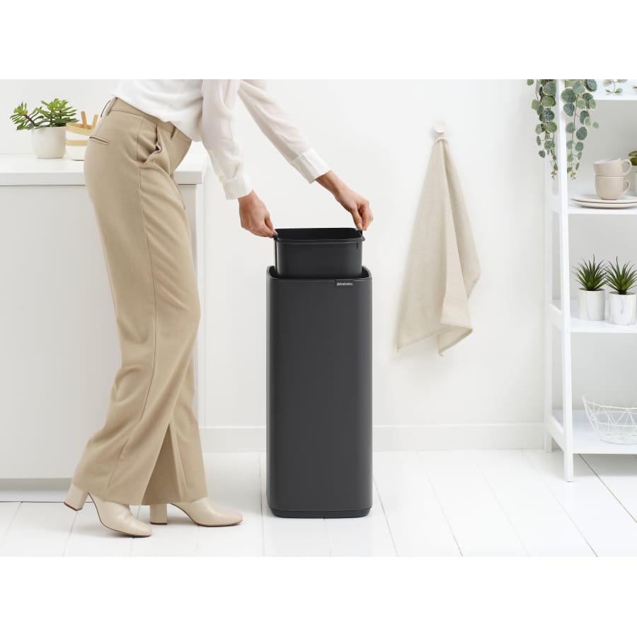 Brabantia Bo Touch Bin Abfalleimer mit Soft-Touch-Öffnung, 30 Liter