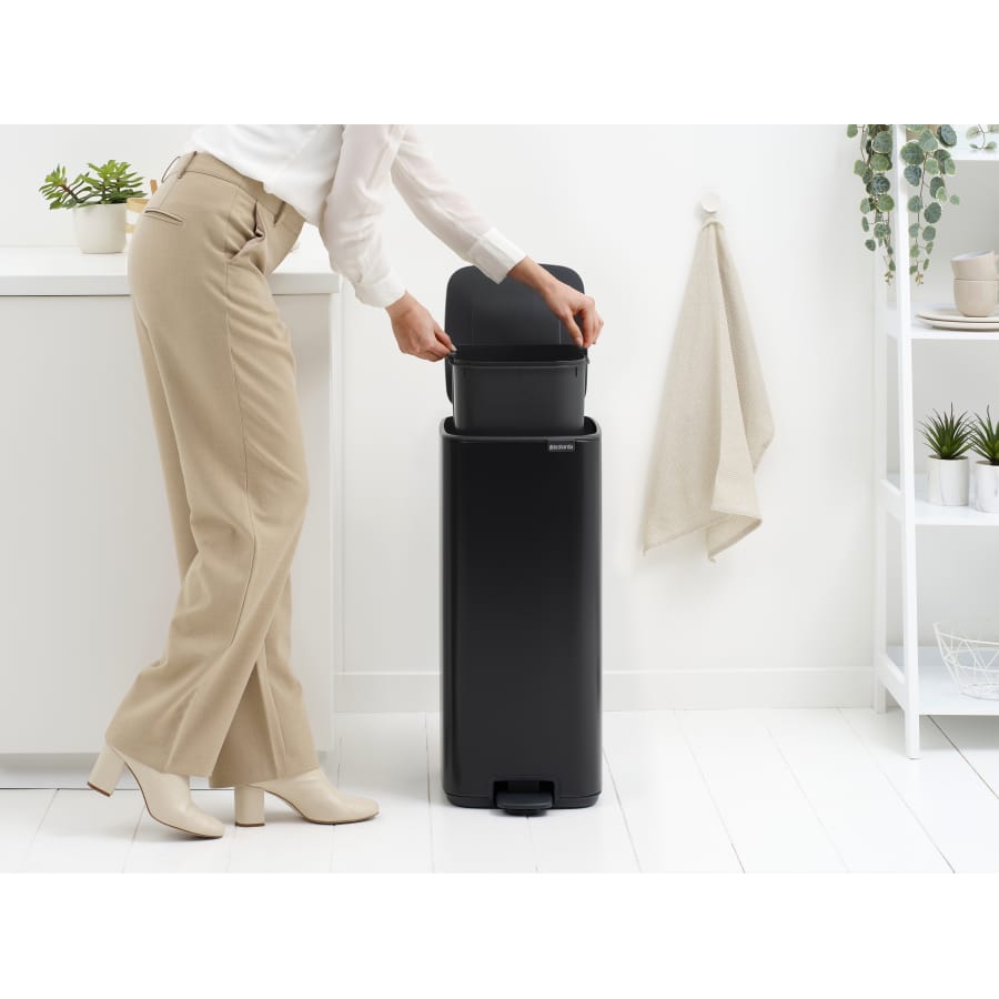 Brabantia Bo Treteimer mit Pedal, 30 Liter