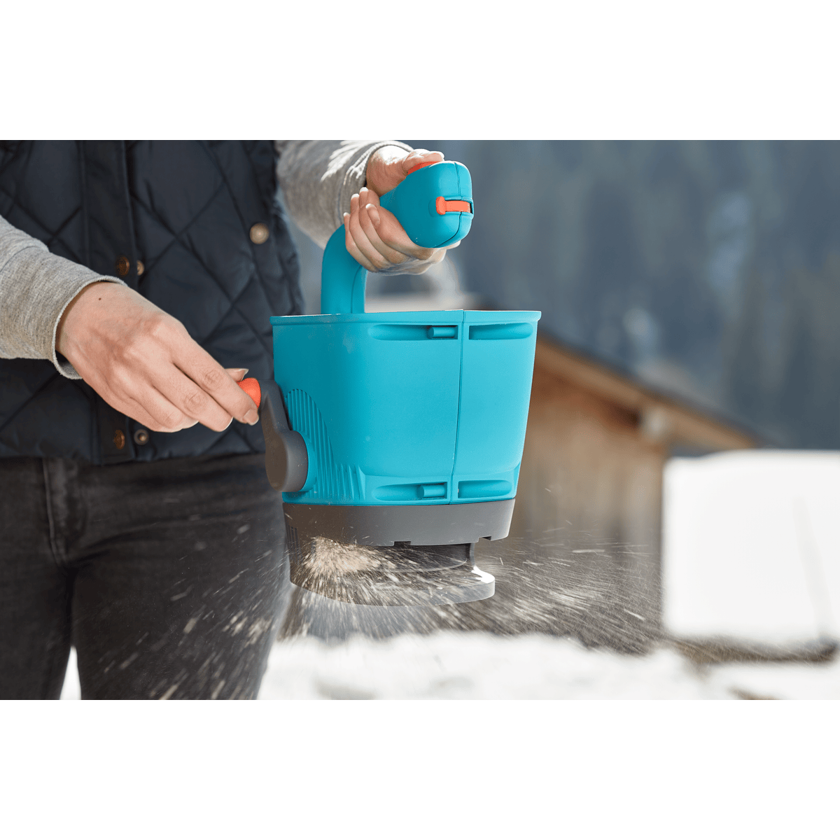 Gardena Handstreuer für Streusalz, Sand und Dünger