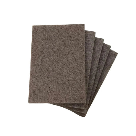 Maykker Wallnuss Pad für die Glasreinigung, 5er Pack, aus robustem Polyester und Walnussschalen, kratzerfreie Reinigung.