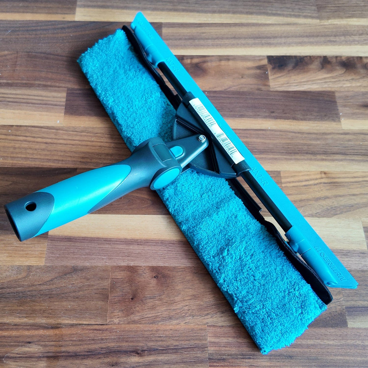 Moerman F*LIQ Starterset mit Excelerator Griff und Liquidator Schiene für effiziente Glasreinigung.