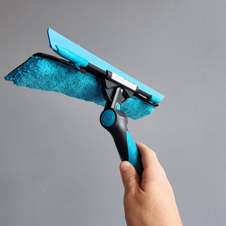 Moerman F*LIQ Starterset mit Excelerator Griff und Liquidator Schiene für effiziente Glasreinigung.