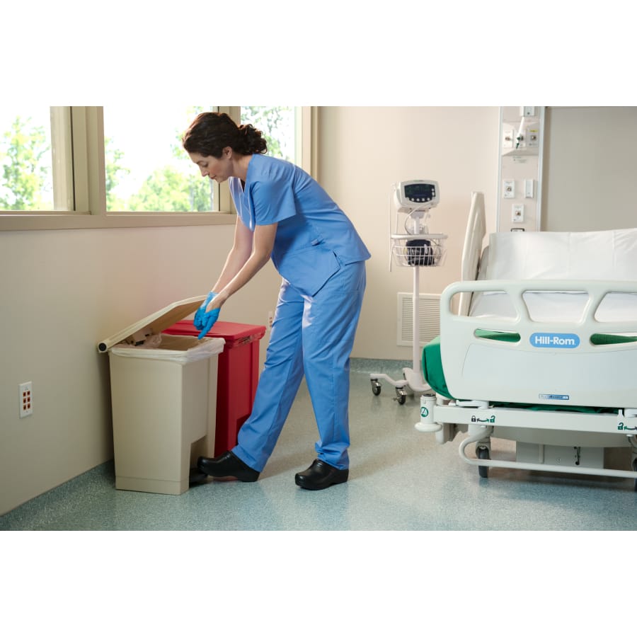 Rubbermaid Step-On Treteimer 45 l