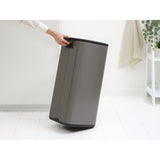 Brabantia Bo Touch Bin Abfalleimer mit Soft-Touch-Öffnung, 30 Liter