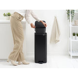 Brabantia Bo Treteimer mit Pedal, 30 Liter