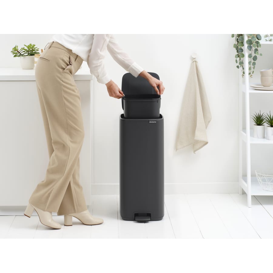 Brabantia Bo Treteimer mit Pedal, 30 Liter