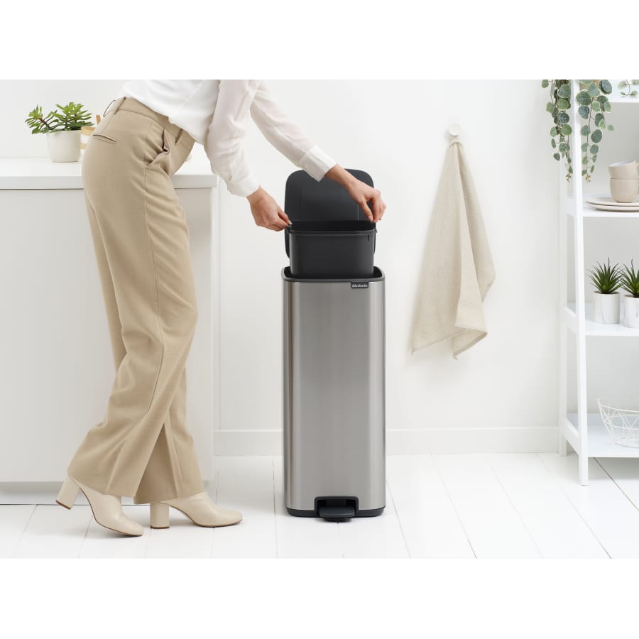 Brabantia Bo Treteimer mit Pedal, 30 Liter