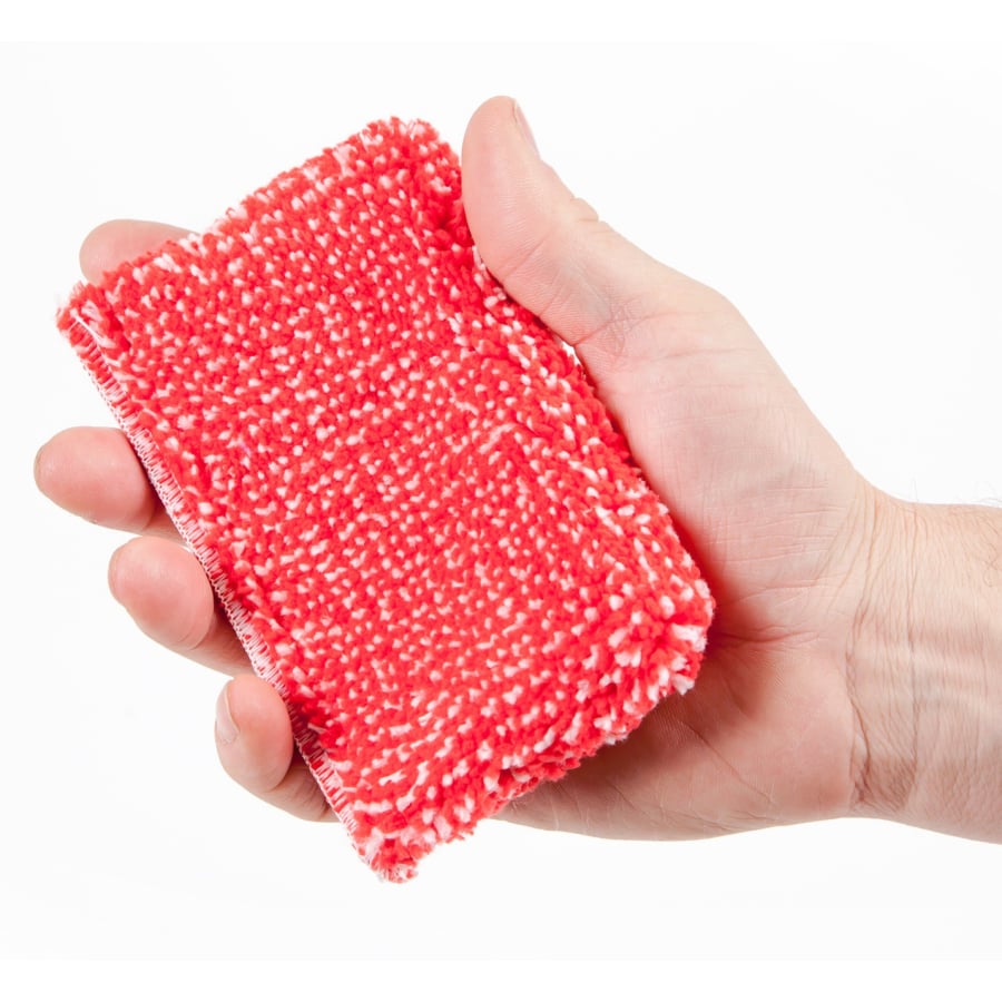 floorstar Microfaser-Reinigungskissen MK 1 in der Hand