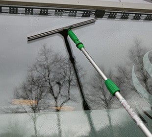 UNGER Teleskopstange im Einsatz